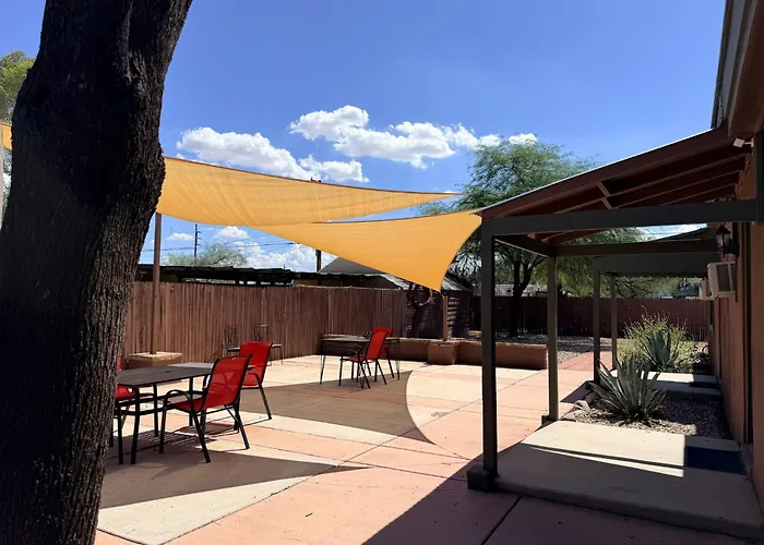 Gorgeous Remodeled 2 Bedroom Holiday home *